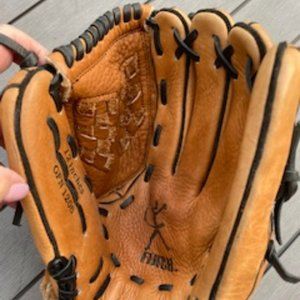 Mizuno GFN 1206 Finch 12" Softball or Baseball GLOVE Right Professional